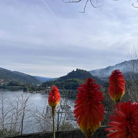 Casa Da Cruz Сasa de vacaciones Rio Caldo